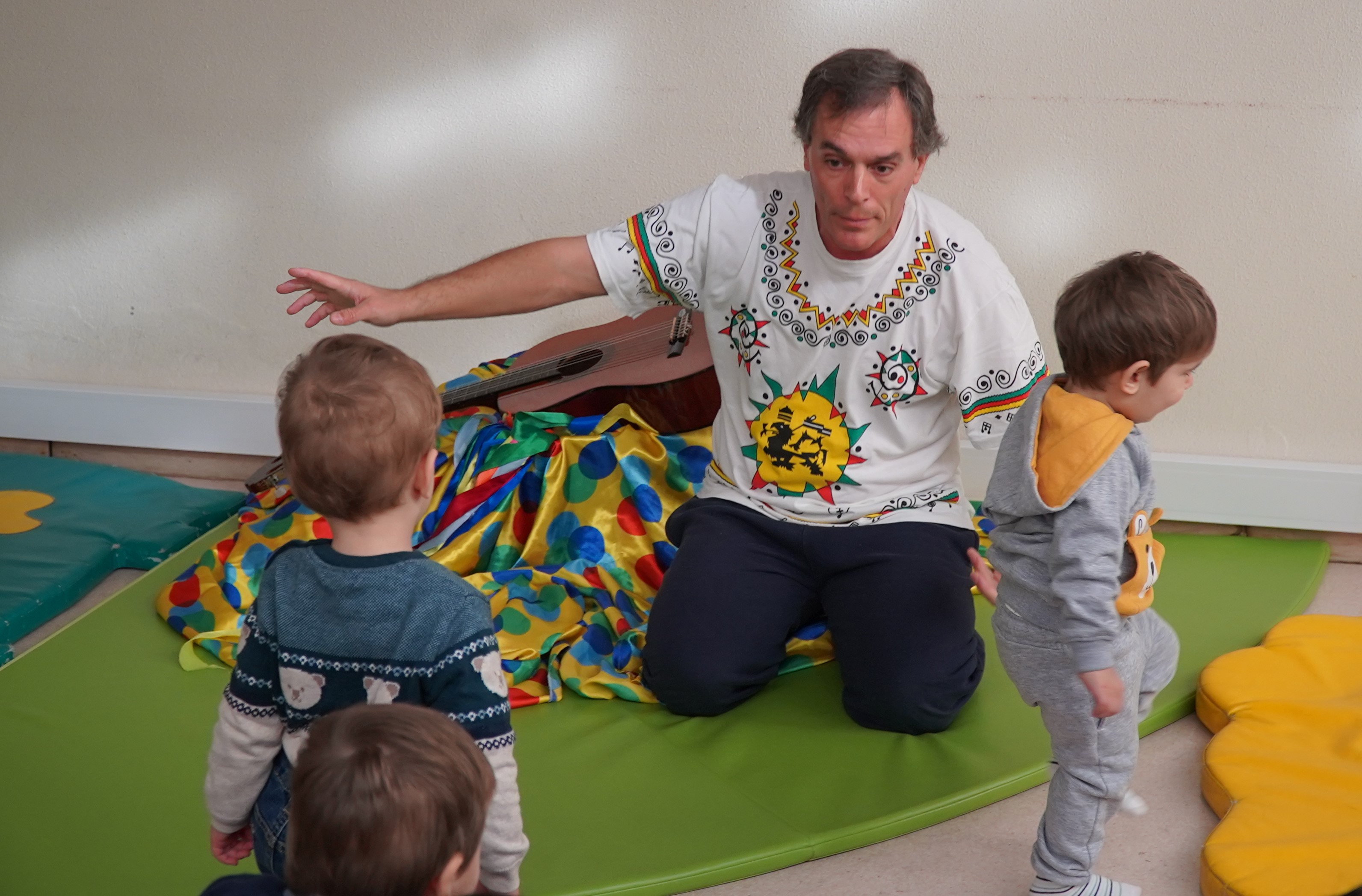 Música para bebés com Pedro Sousa